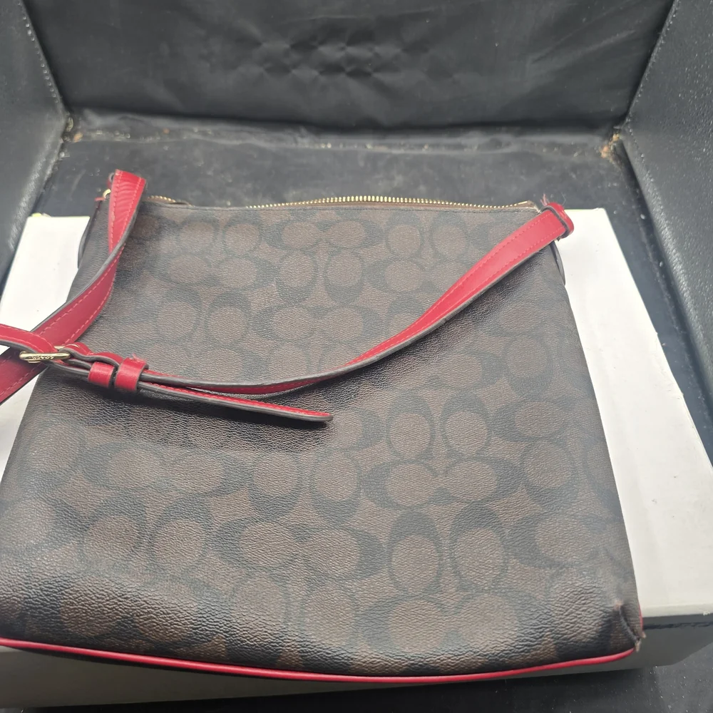 Coach stylish crossbody
